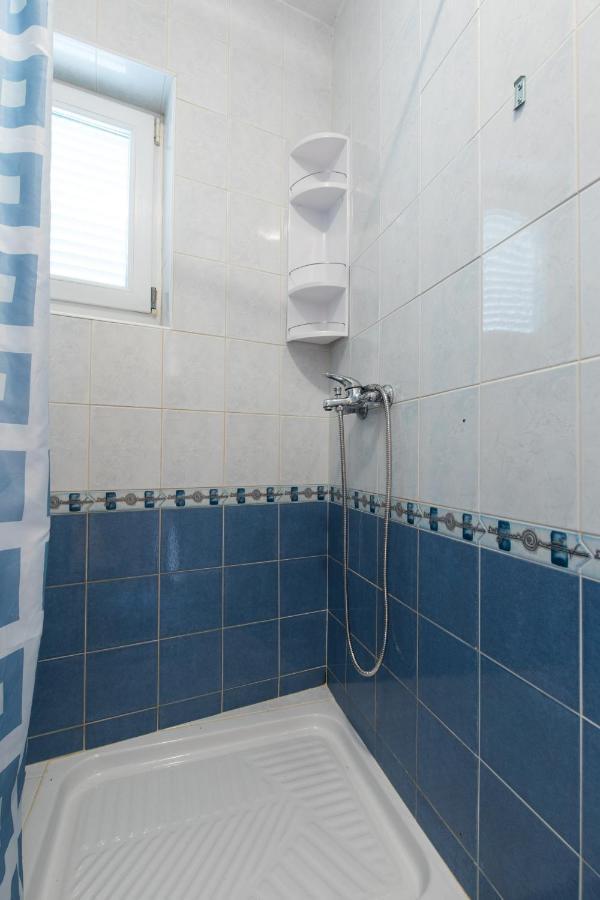 Apartments Darko Near The Sea Baska  Luaran gambar